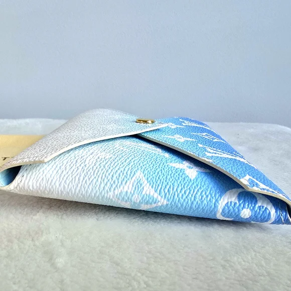 AUTHENTIC Louis Vuitton Krigami Pochette MM By The Pool Series 2021 - Picture 6 of 14